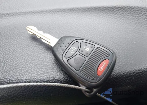 2013 Jeep Wrangler Unlimited Sahara z USA, uszkodzony, nr VIN 1C4BJWEG5DL661512